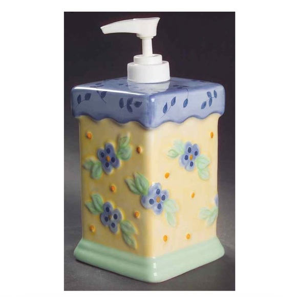 Rare! Pfaltzgraff Lotion Dispenser - Picture 1 of 1